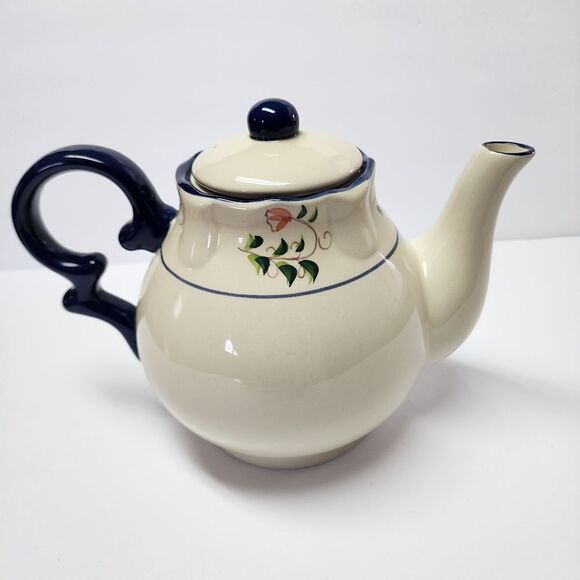 Cracker Barrel Farmhouse Rooster Porcelain Tea Pot - Picture 6 of 9